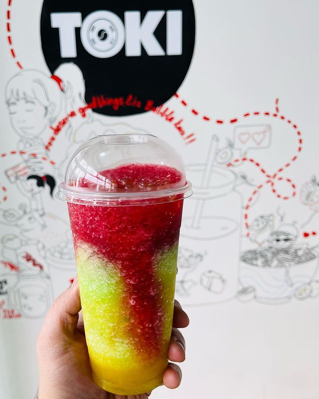 Bobba with yellow and red colors